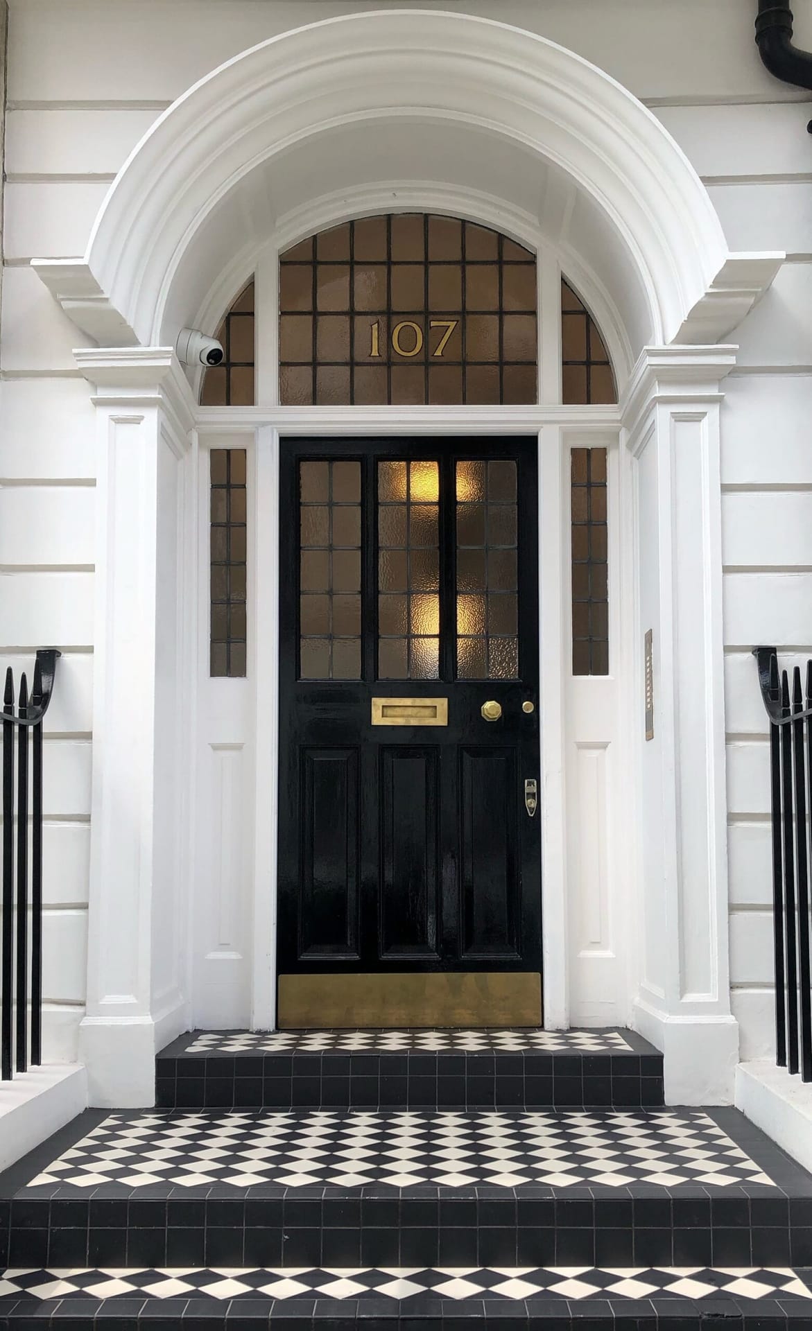 107 Harley Street iconic London medical practice exterior entrance